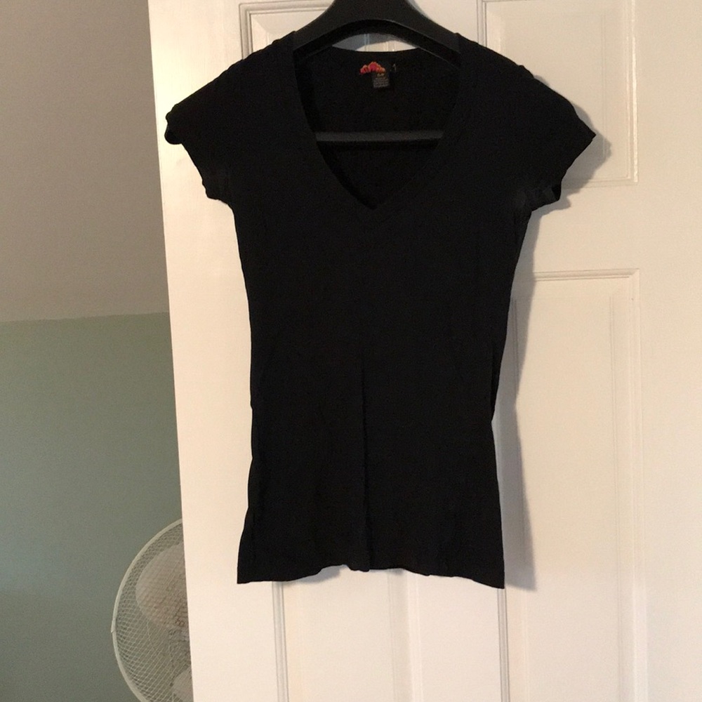 Forever 21 Tshirt